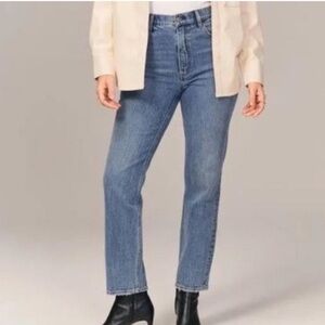 Abercrombie & Fitch The Ankle Straight Ultra High Rise Jeans